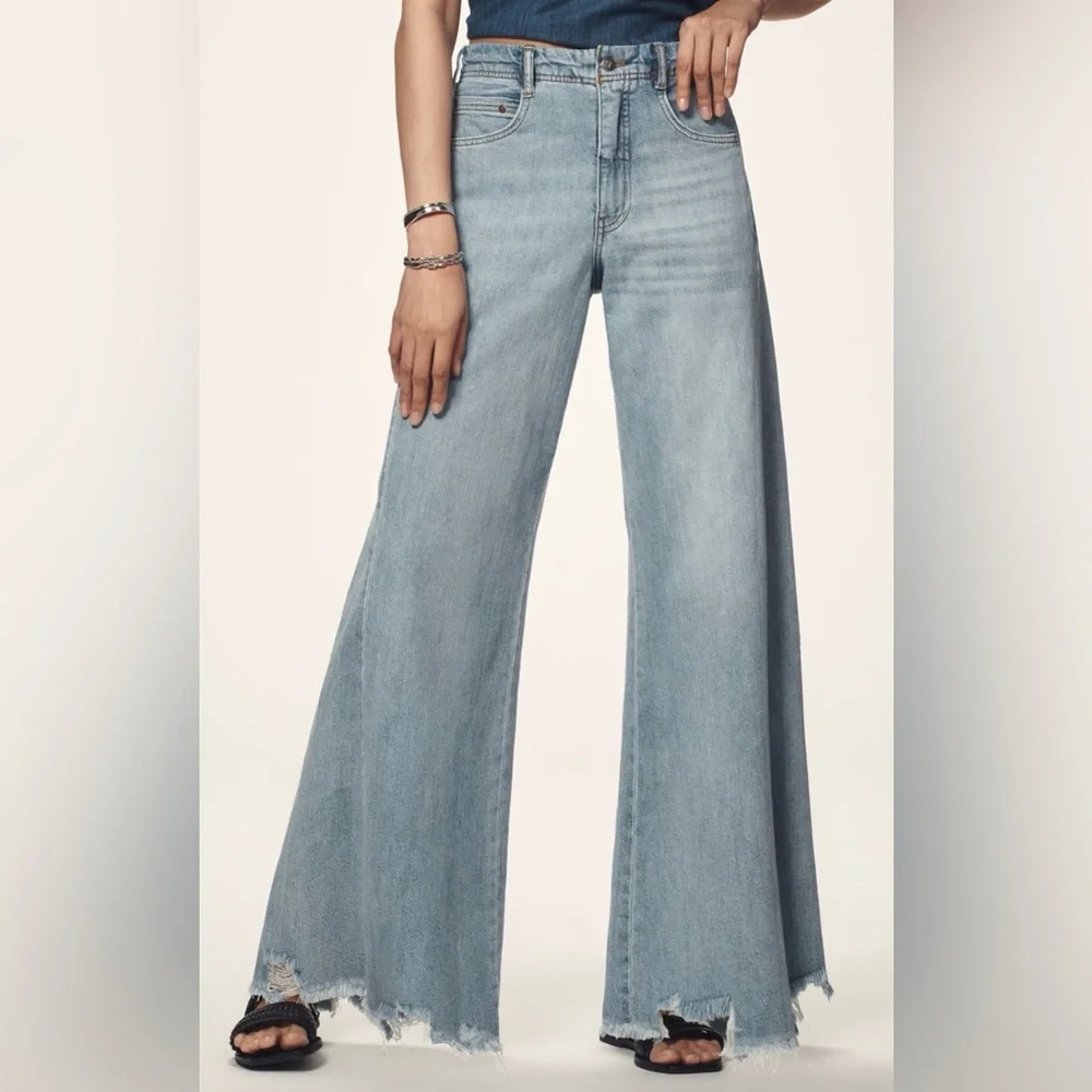 Pilcro The Adi Regenerative Cotton Mid-Rise Flare 
Size 26 - Picture 3 of 10